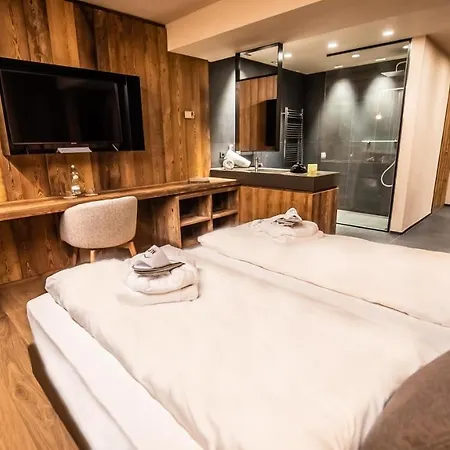 Otel Spol - Adults Only