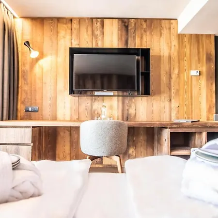 Spol - Adults Only Otel 4*